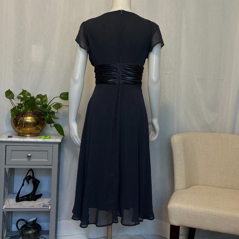 CONNECTED APPAREL Women's Size 6 Dark Grey Chiffon & Satin Lined Midi Dress